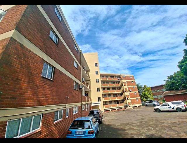 2 BEDROOM APARTMENT FOR SALE IN GLENWOOD